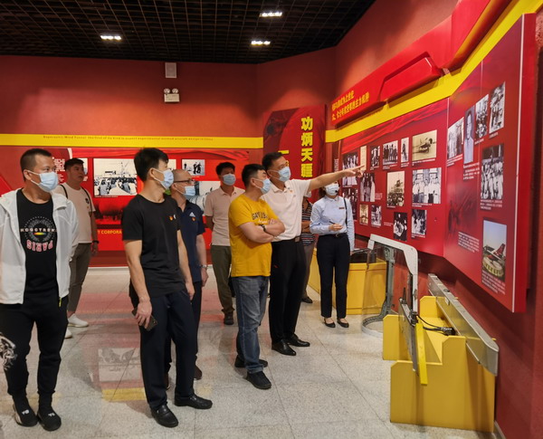 鷹擊長(zhǎng)空 譜寫改革新篇——省建科院第一、二黨支部慶建黨百年參觀沈飛航空博覽園(圖3)