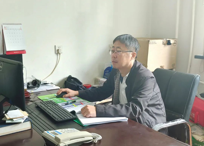 打開思想閘門 讓混改向縱深發(fā)展—省建科院第二黨支部開展解放思想大討論活動紀實(圖8) 打開思想閘門 讓混改向縱深發(fā)展—省建科院第二黨支部開展解放思想大討論活動紀實(圖8)